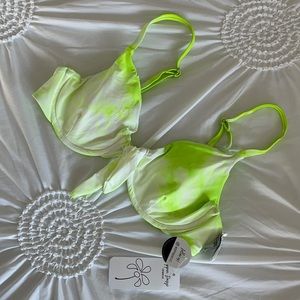 🔴UNAVAILABLE🔴🆕Dippin’ Daisy’s tie dye bae top